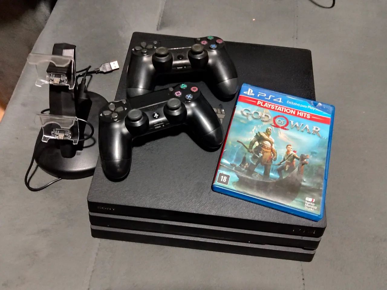 Playstation 4 Pro de 1 Tera