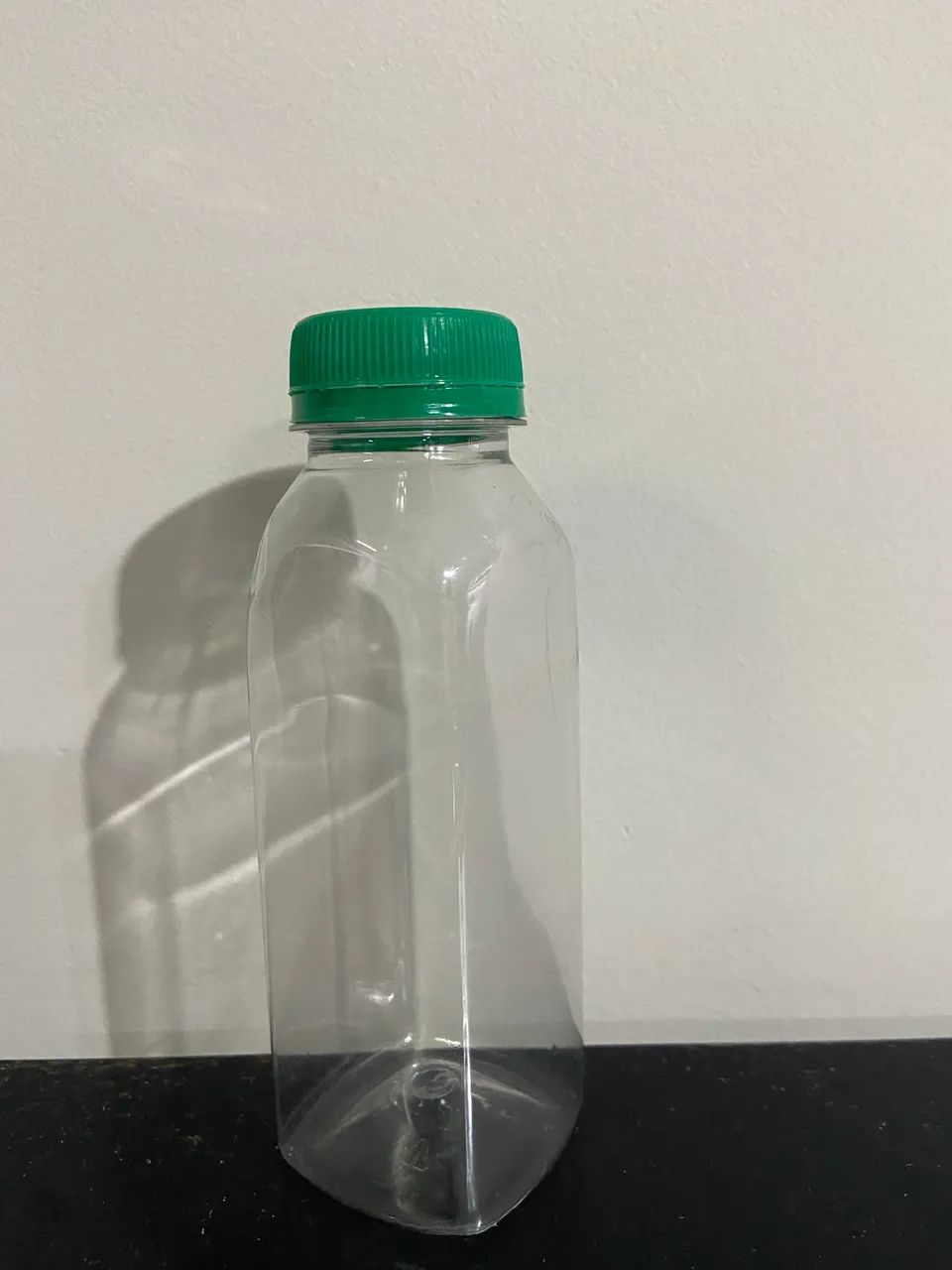 Garrafa Pet 300ml 120 unid. com tampa lacre 