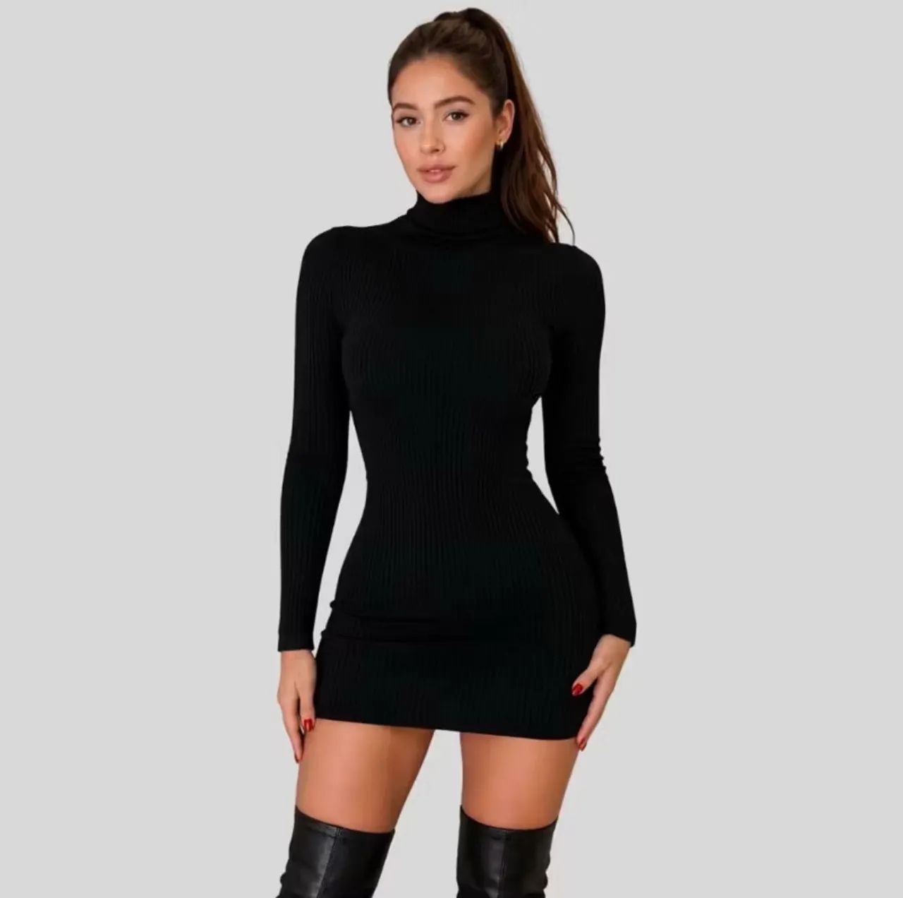 Vendo vestido preto de manga 