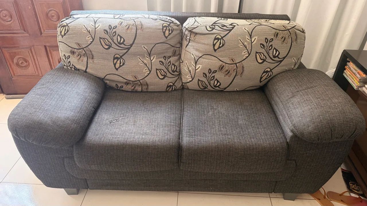 Sofá 2 lugares 