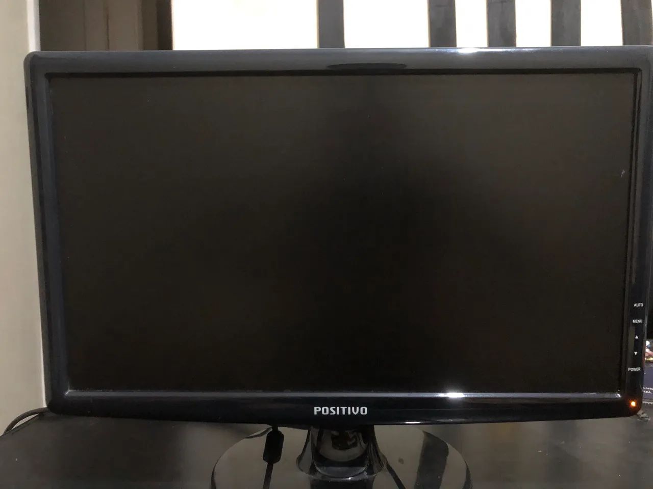 Monitor Positivo 18,5? - Funcionando - Barato - Foto 3