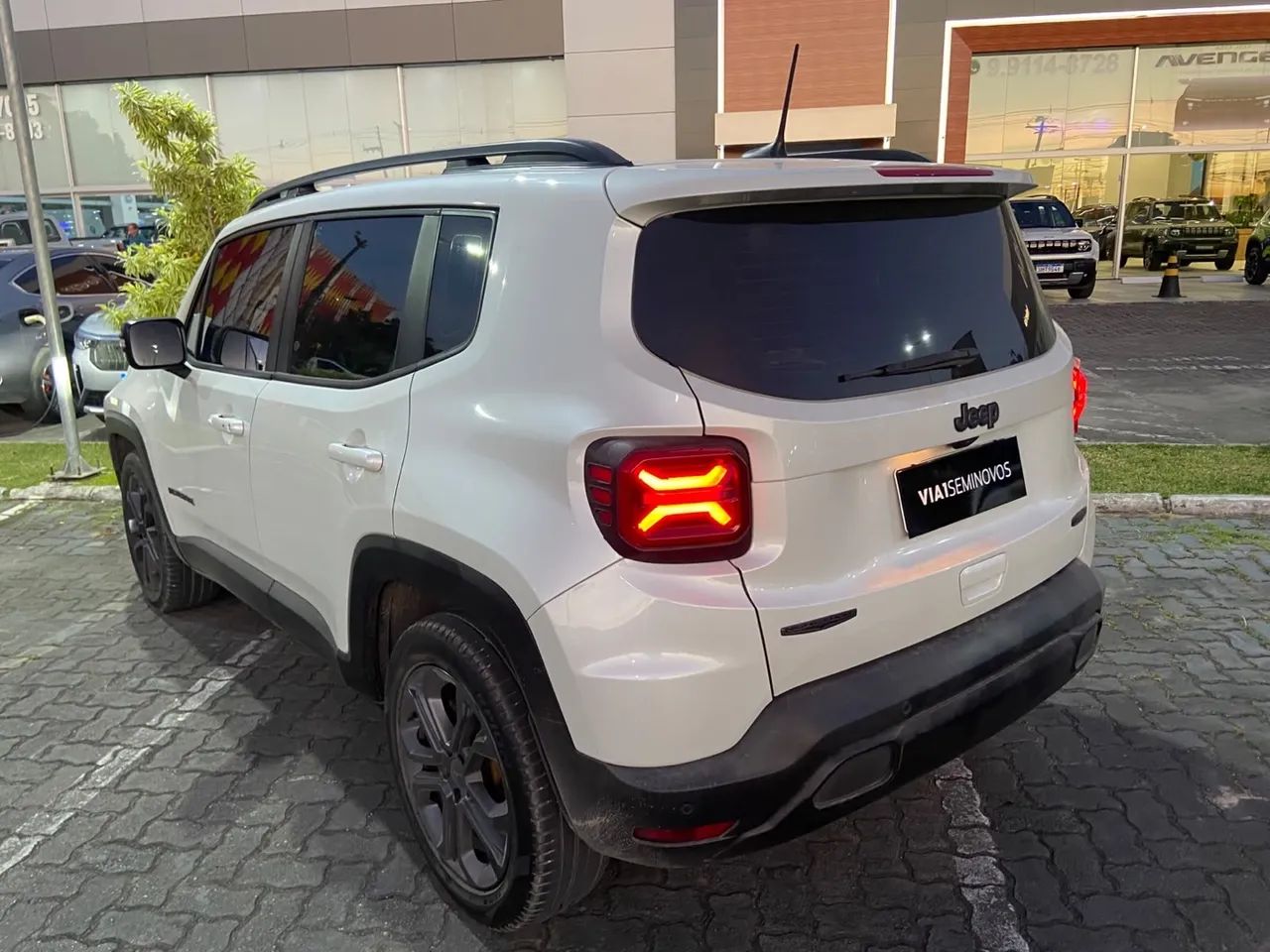 Jeep Renegade Long. T270 1.3 TB 4X2 Flex Aut. 2026 - Foto 4