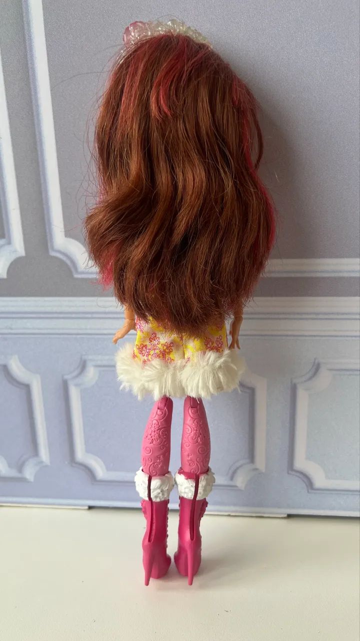Boneca Rosabella Beauty - Epic Winter - Ever After High - Foto 2