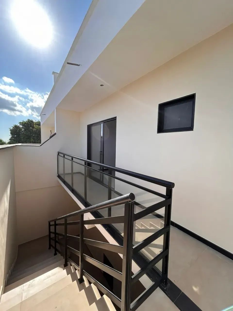 Linda casa 3  quartos com piscina a venda - Foto 3