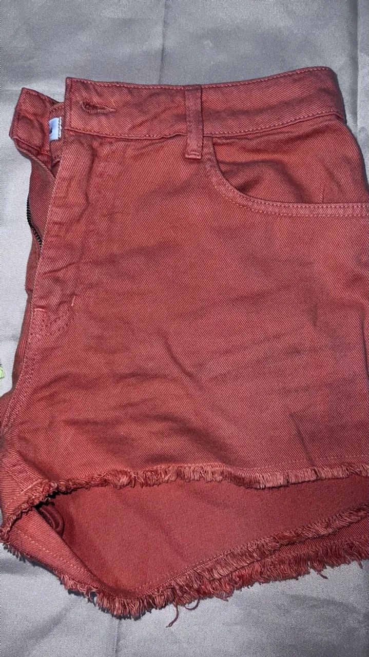 Shorts 44 15 reais cada  - Foto 3