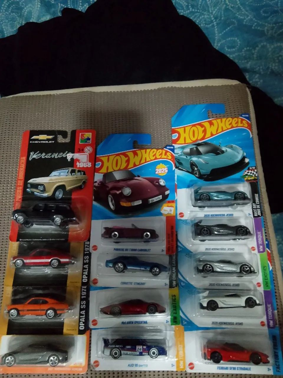 Hot Wheels mega lote