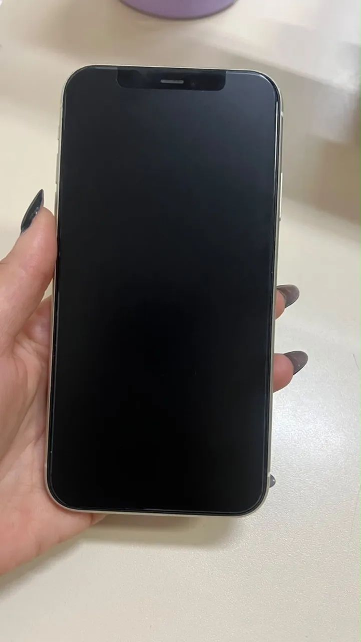 iPhone 11 Branco - 64Gb - Foto 2