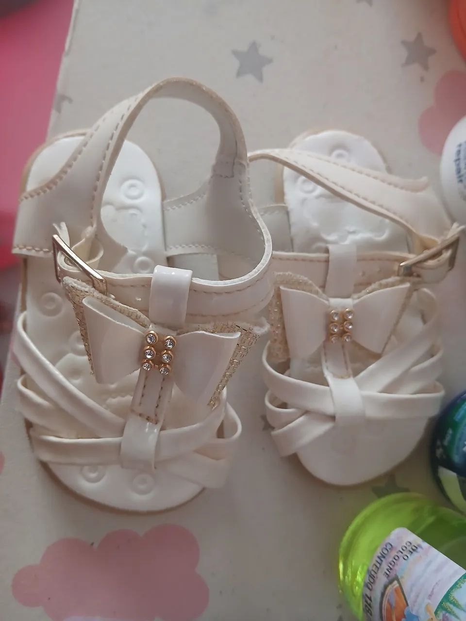 Vende se sandalia de bebê rn - Foto 2