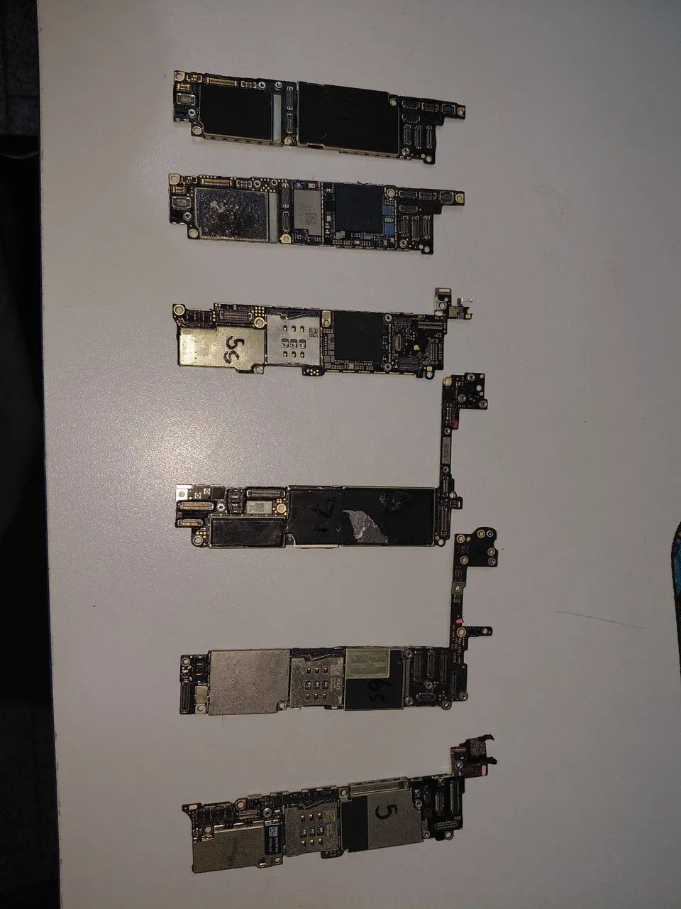 Placa Mae iPhone Variados P/ Peças  - Foto 3
