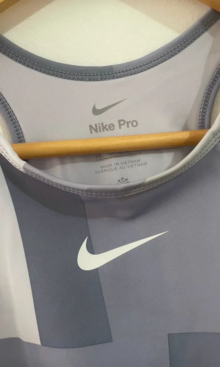 Cropped Nike - Foto 2