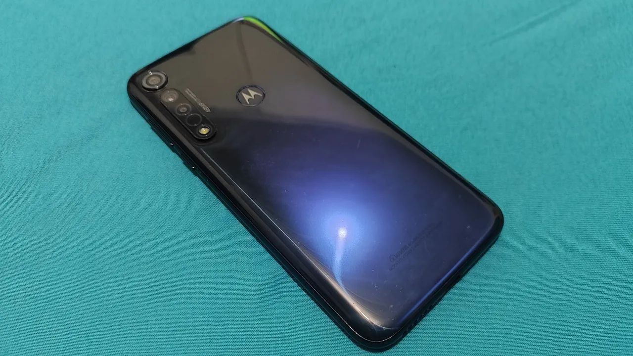 Celular Motorola g8 plus 4/64gb excelente estado  - Foto 5