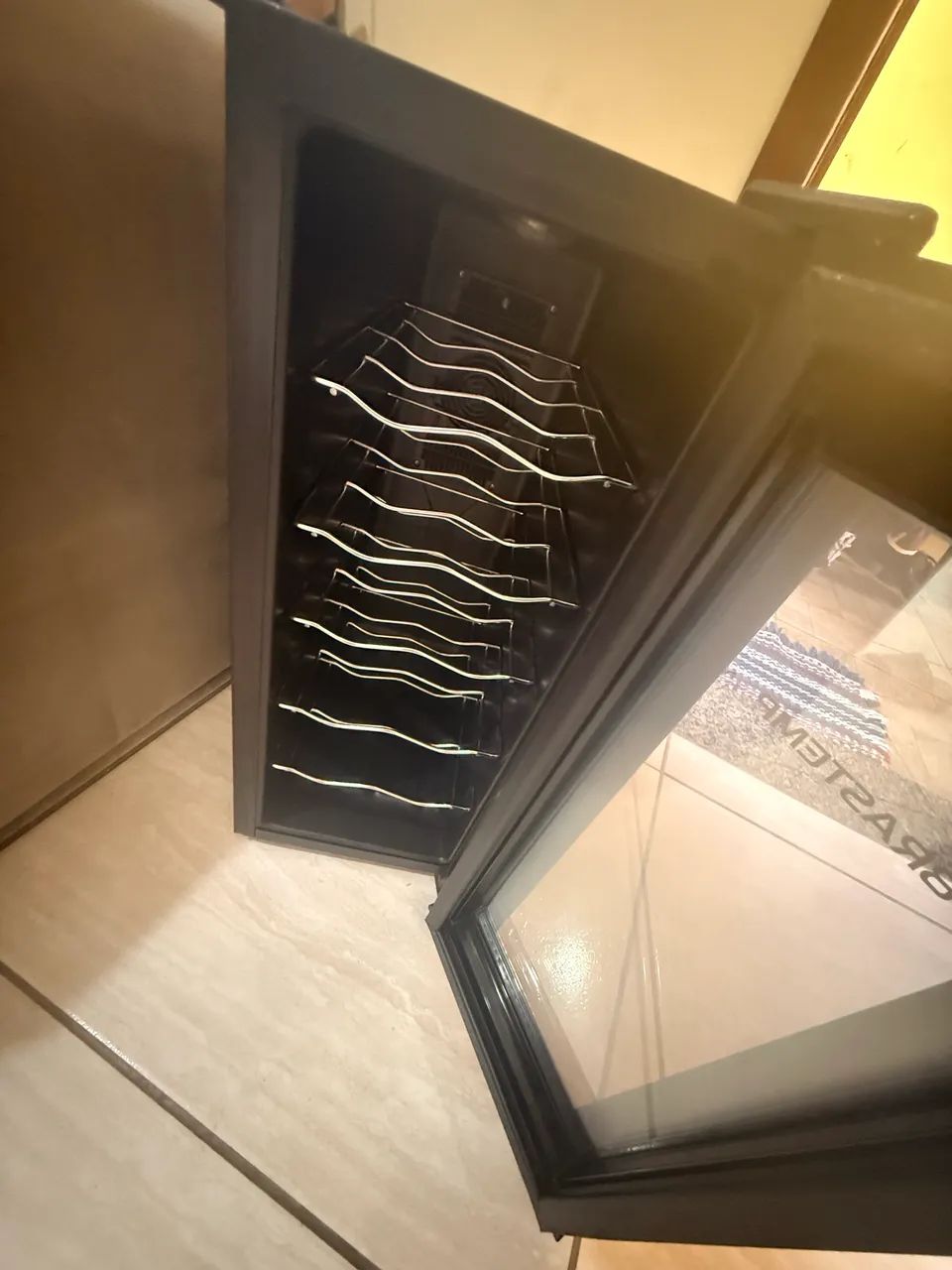 Adega de vinhos - Foto 4