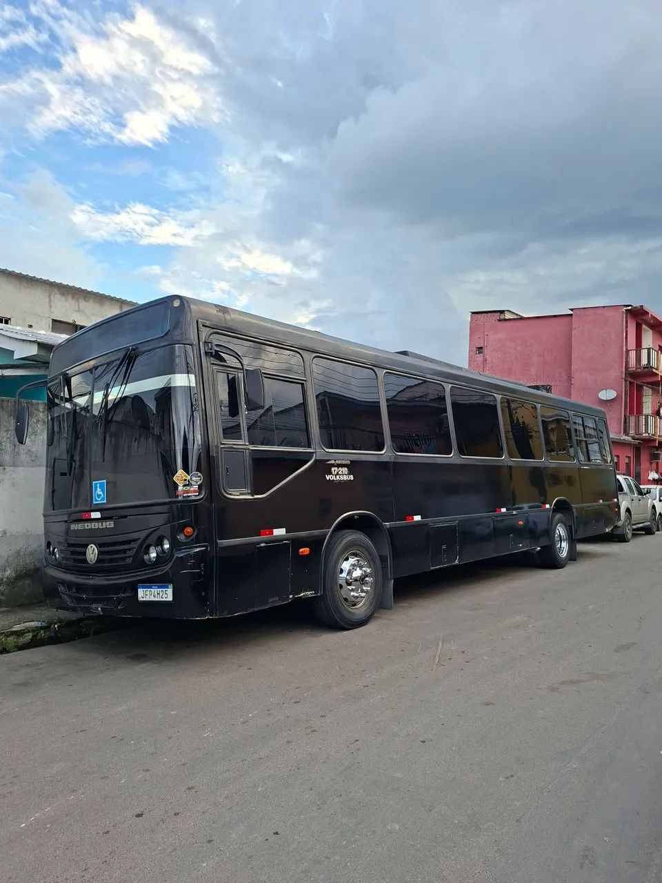 ÔNIBUS À VENDO MWM X10  - Foto 2