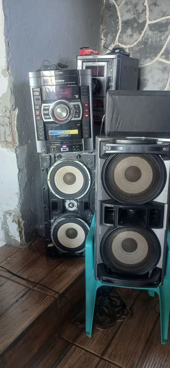 Som sony potente 