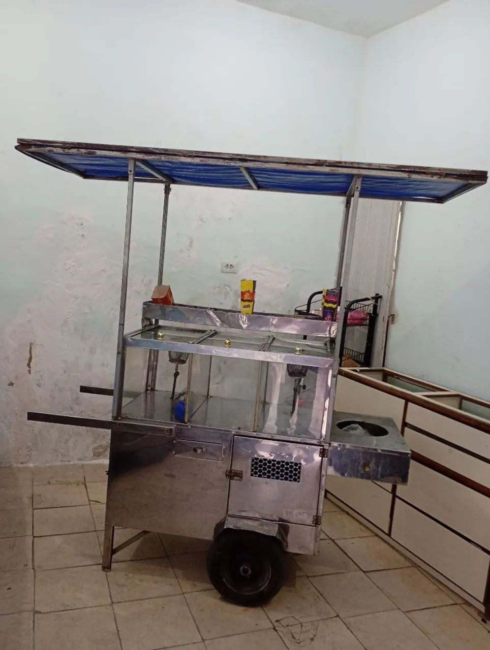 Vende-se vc carrinho de pipoca completo ... valor 1.500 - Foto 5