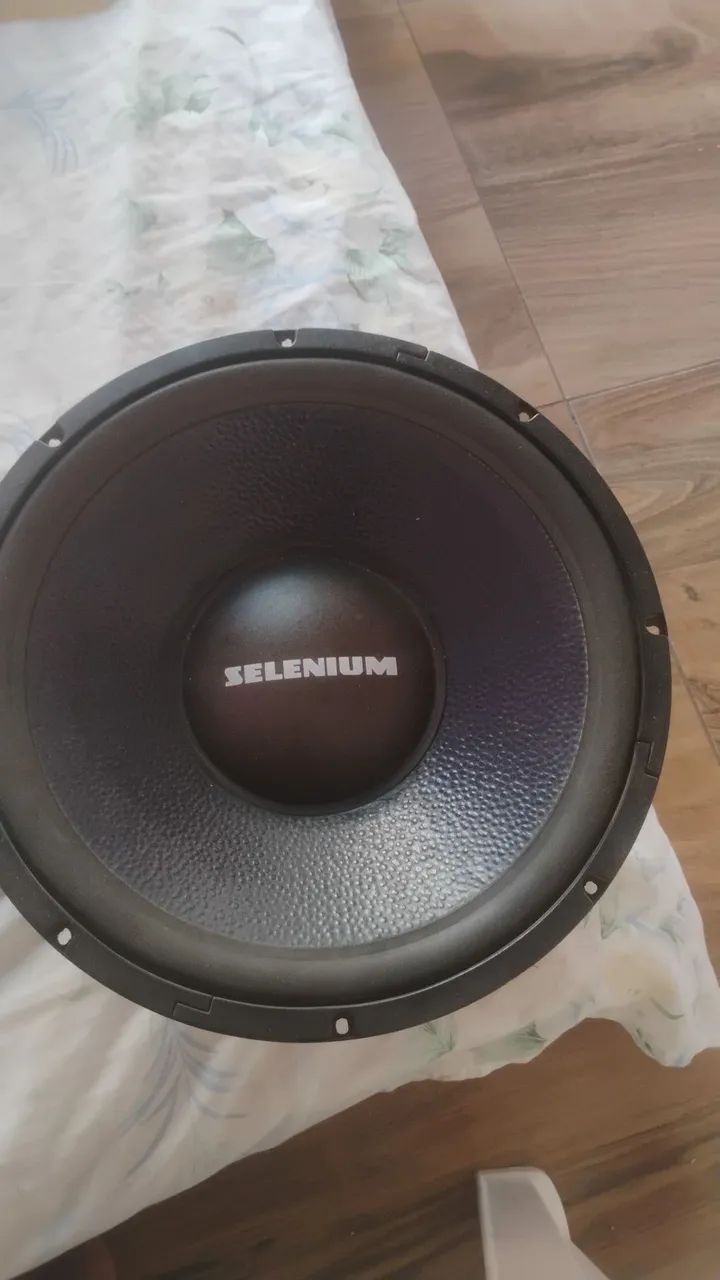 Vendo alto falante de 15 polegadas 