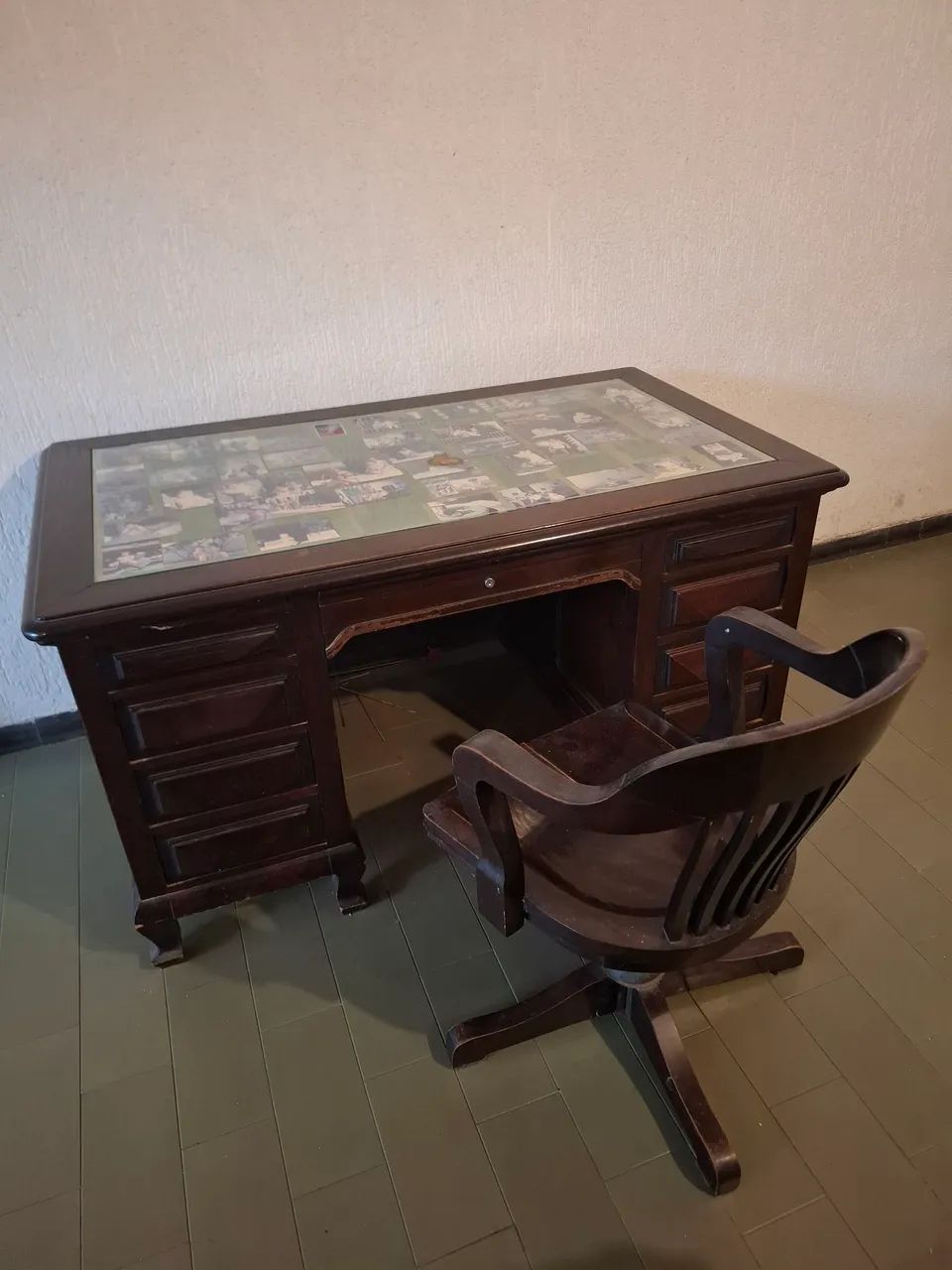 Escrivaninha Clássica