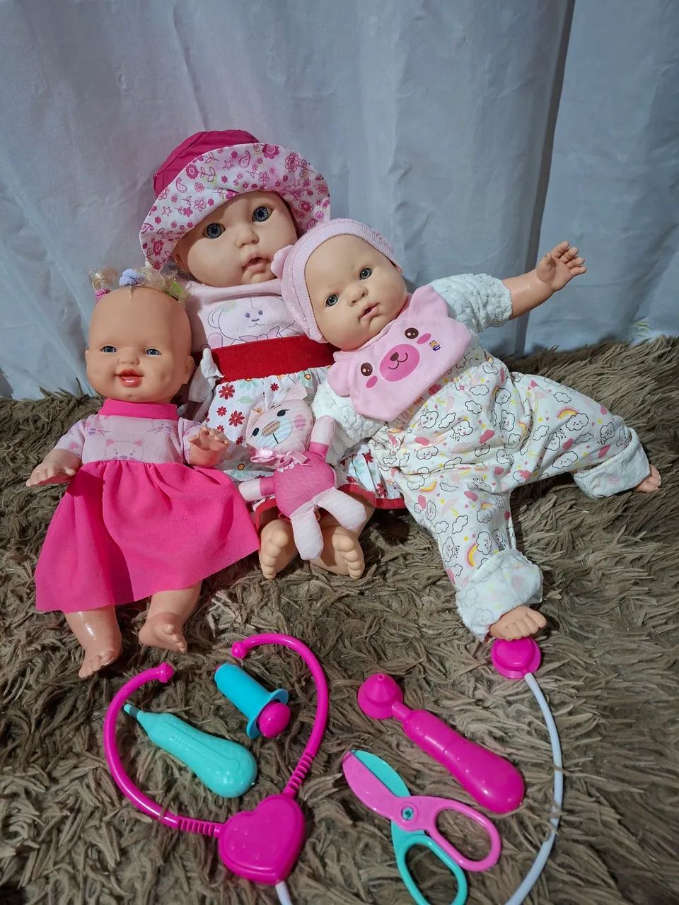 Kit 3 Bonecas Bebês  - Foto 3