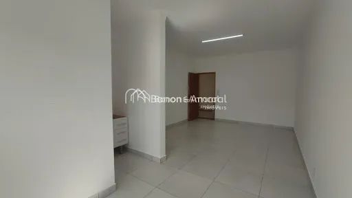 Sala comercial para locação Parque Brasil 500