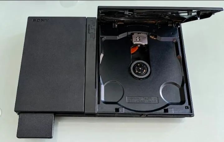 PLAY 2  - Foto 2