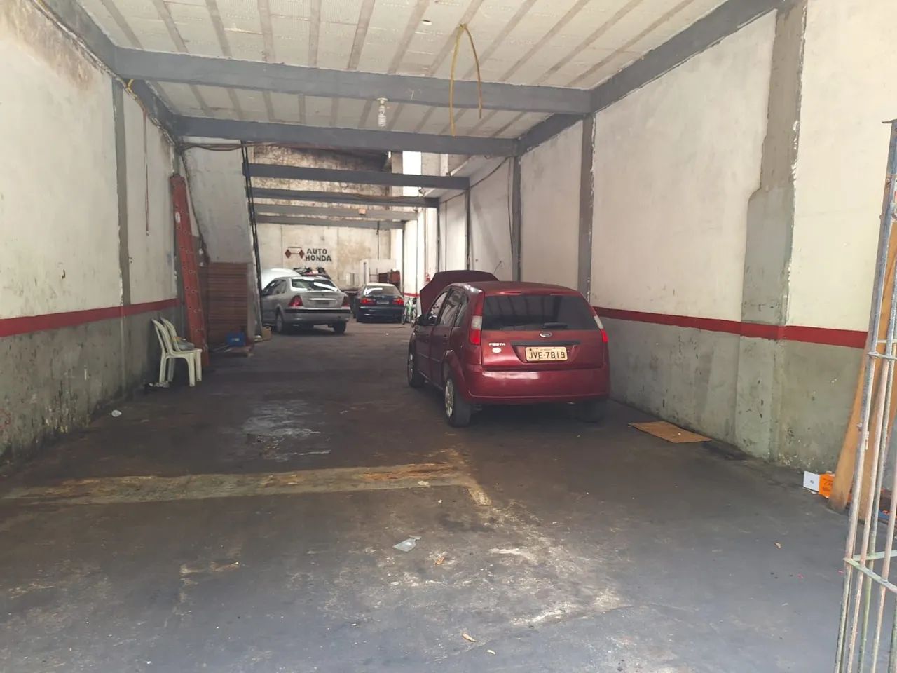 VENDO OU ALUGO GALPÃO COM CASA EM CIMA R$600.000 ALUGUEL $2.500 - Foto 3