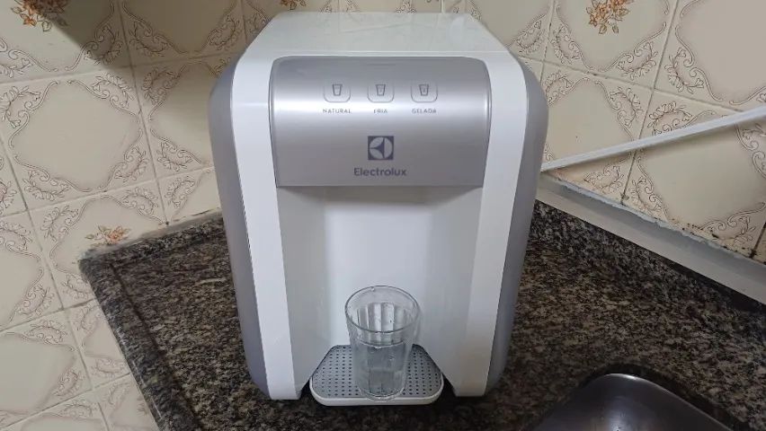 Purificador Filtro De Água Electrolux Agua Natural e Gelada 127/220v Perfeito Estado - Foto 6