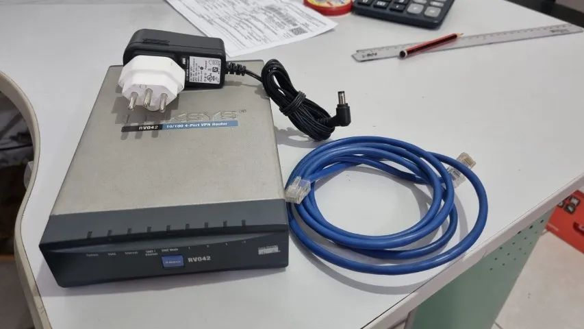 Roteador Cisco Small Business Rv042 Vpn Router - Foto 2