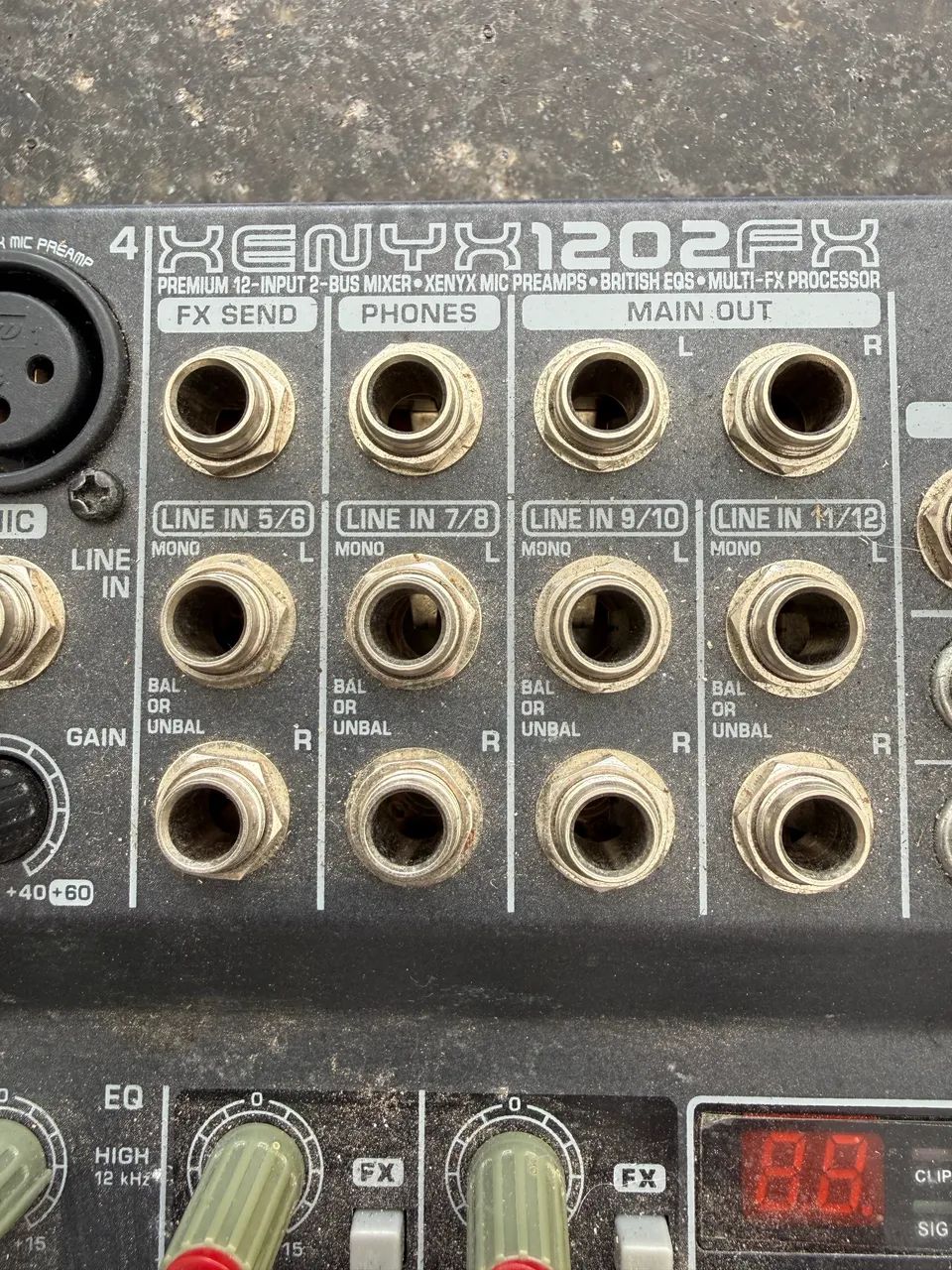 Mesa de som Behringer - Foto 2