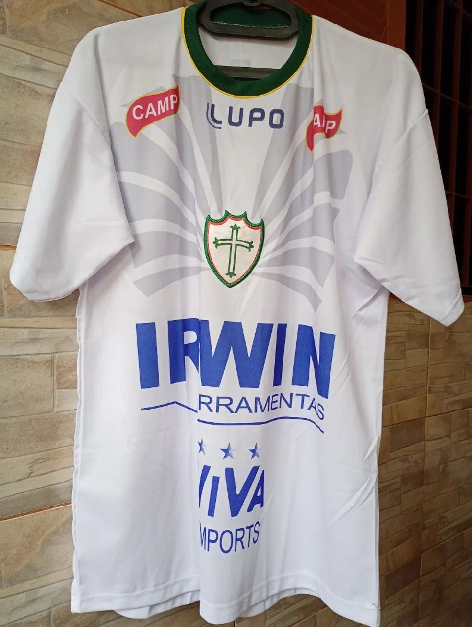 Camisa da Portuguesa na cor Branca. 