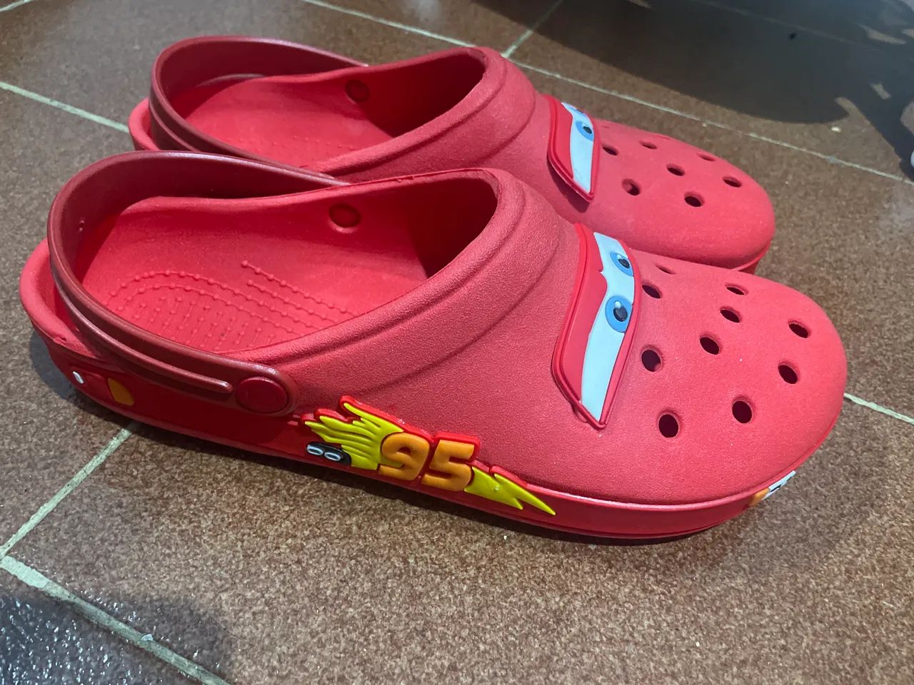 Crocs nova do Relâmpago Mcqueen  - Foto 2