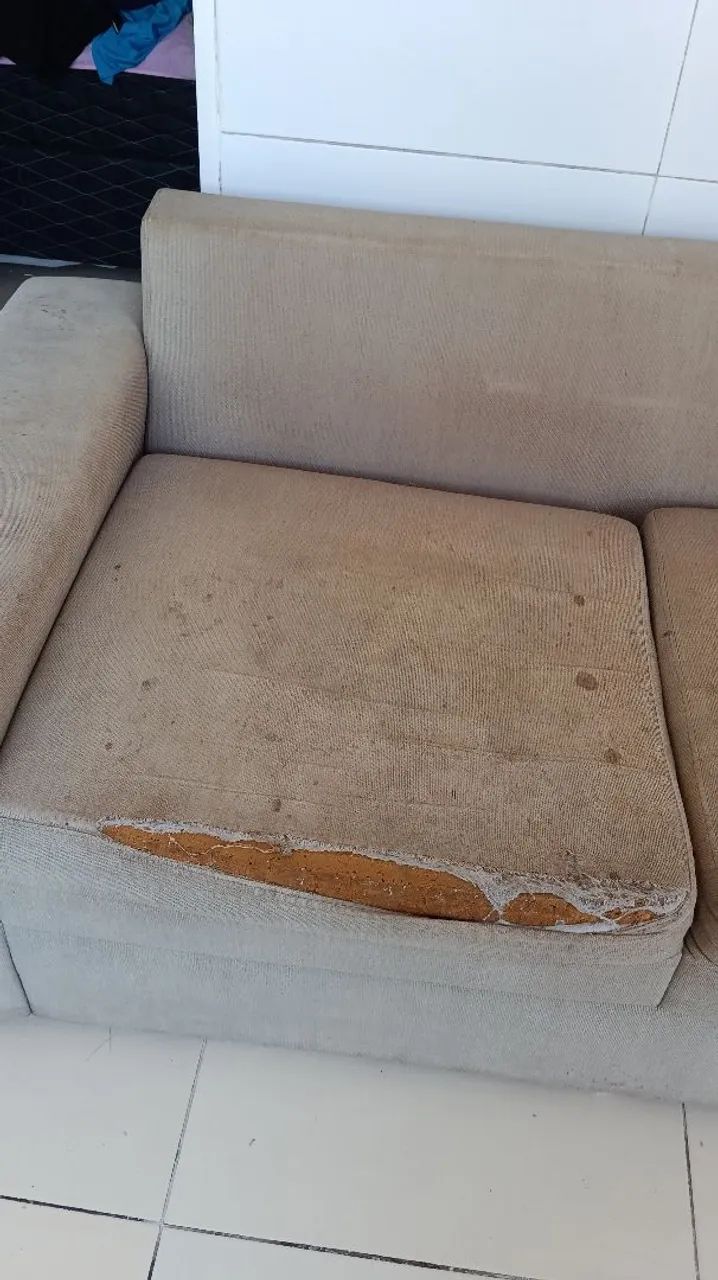 Vendo sofá para reforma  - Foto 4