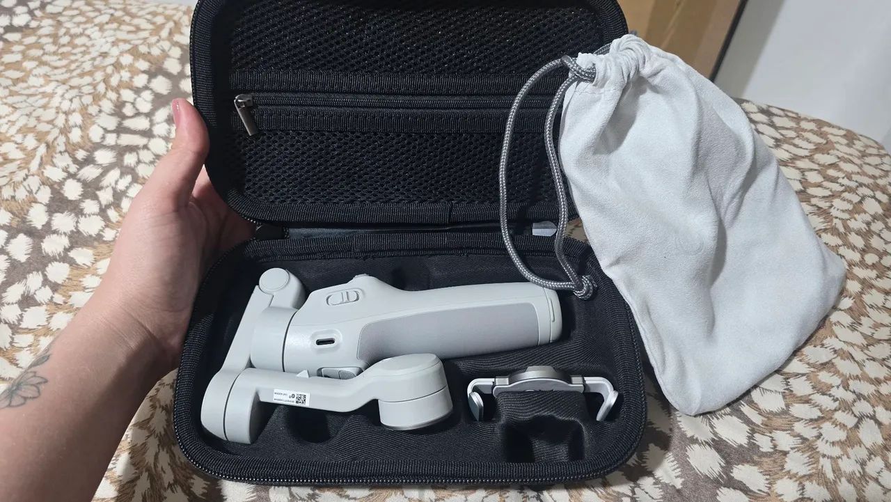 Estabilizador de Celular DJI Osmo Mobile 7 - Cinza