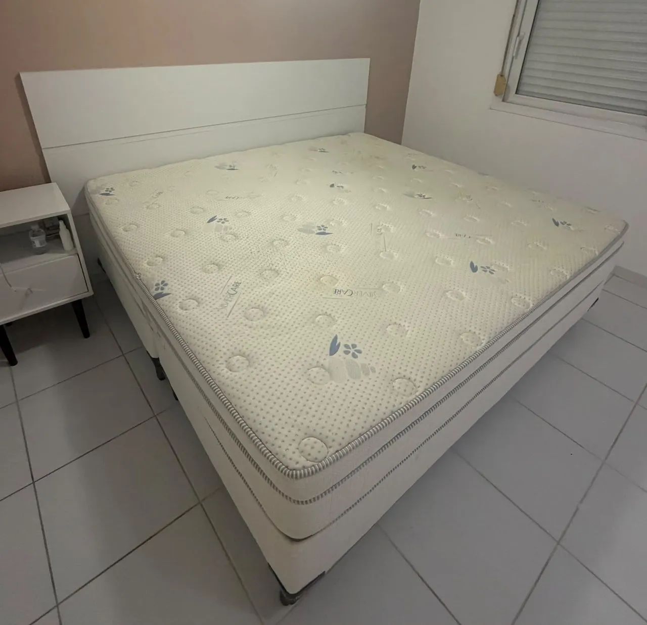 Cama king Size 