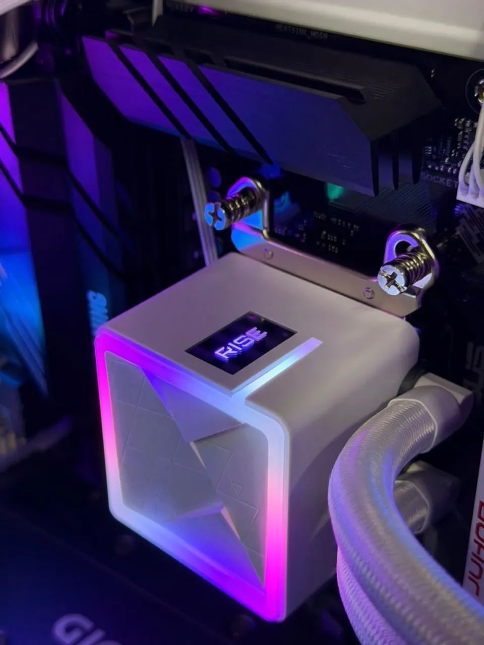 Pc gamer Ryzen 7 5700 + RX 7600  - Foto 2