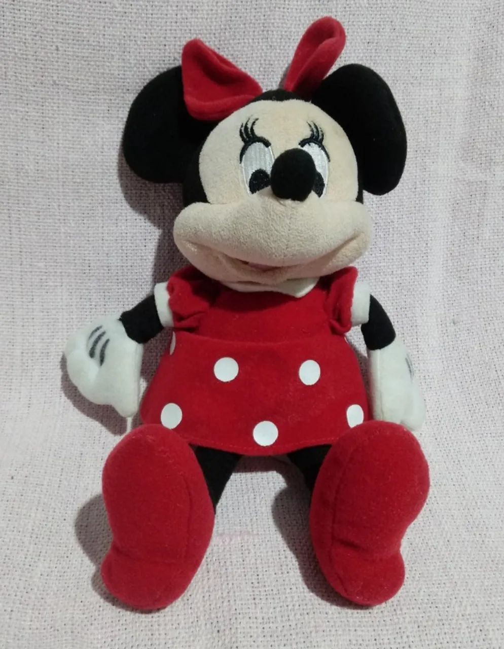 Boneca Pelúcia Minnie Mouse Disney Vestido Vermelho Usada