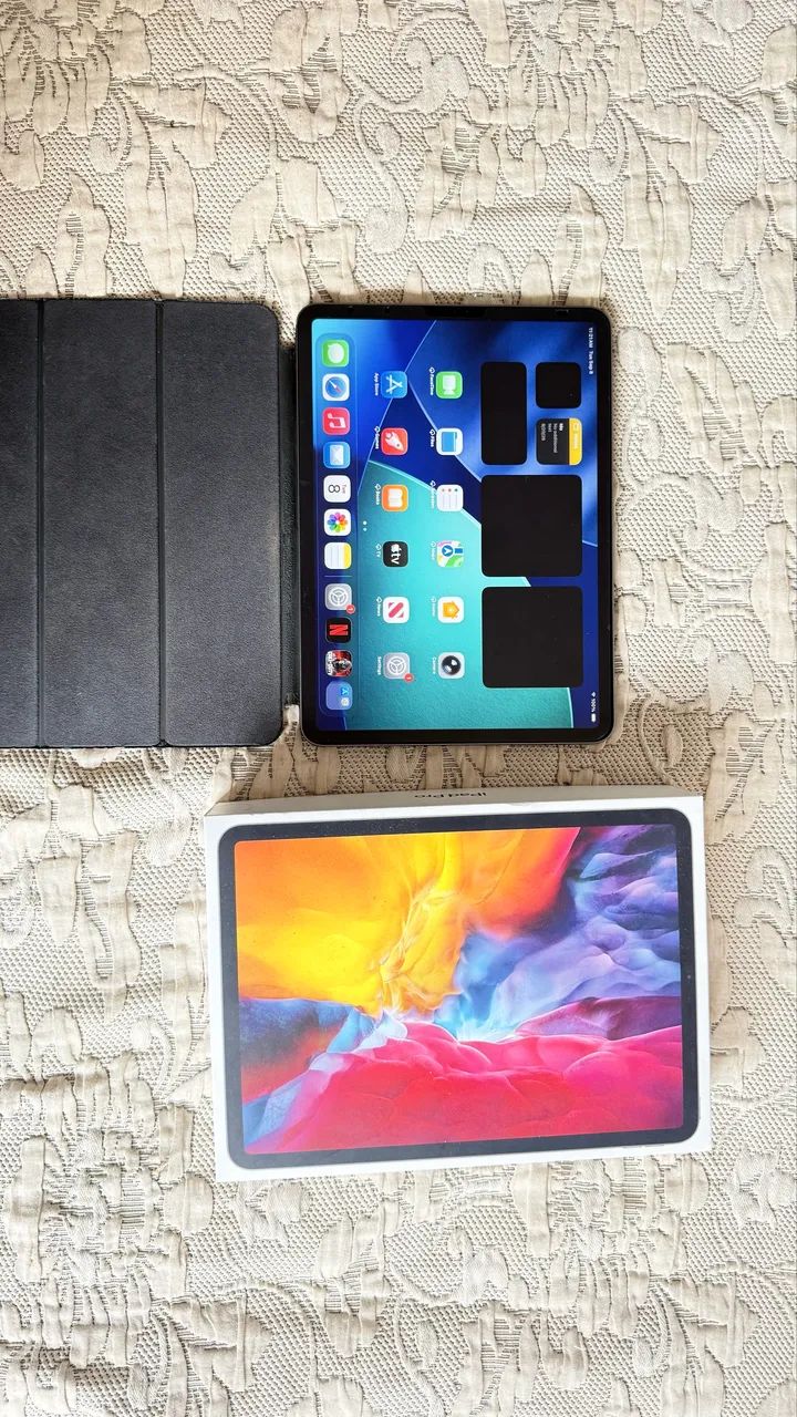 iPad Pro 11? 128gb impecável passo cartão 