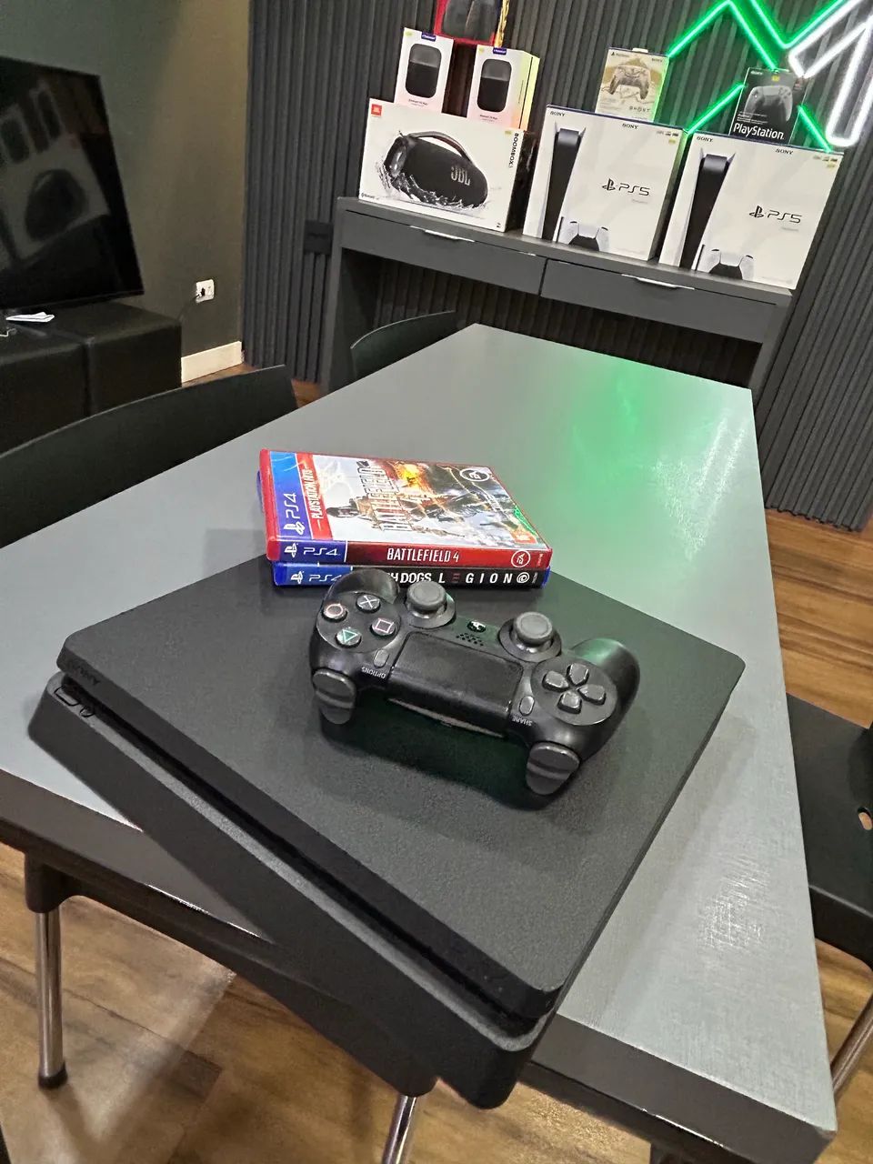 Sony ps4 slim com garantia e jogo brinde - entrego 