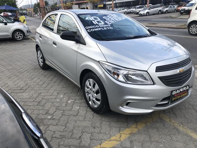Ônix 2018 28000 km ent: 1.990,00 + 990,00 - Foto 8