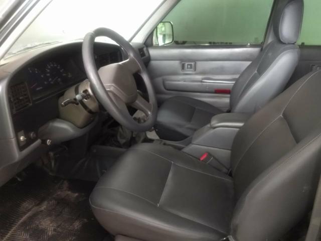 Vendo Hilux nova - Foto 3