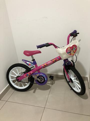Bicicleta princesas Disney - Foto 4