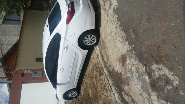 HB20 seda branco 2013/2014 super conservado - Foto 6