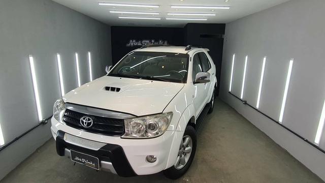 Toyota Hillux SW4 Automática 7 Lugares.