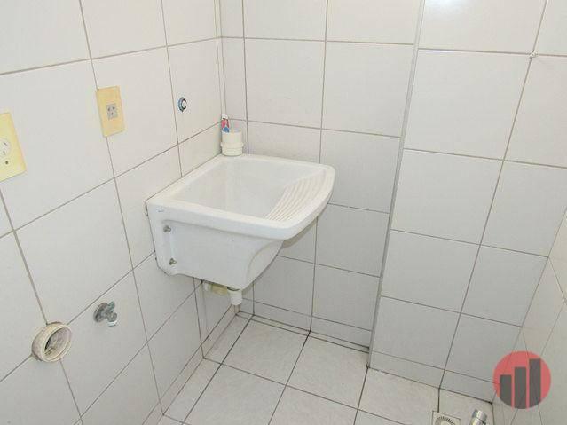 Apartamento com 2 dormitórios para alugar, 70 m² por R$ 1.300,00 - Meireles - Fortaleza/CE - Foto 14