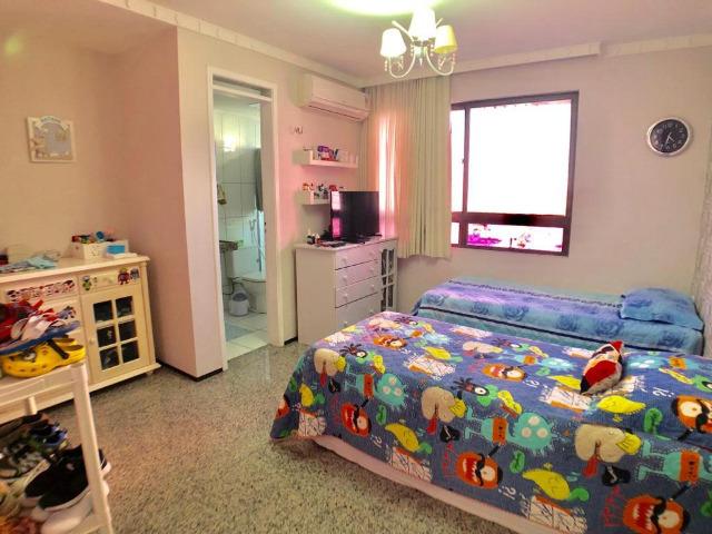 Apartamento no Guararapes - 192m² - 3 Suítes - 3 Vagas (AP0620) - Foto 7