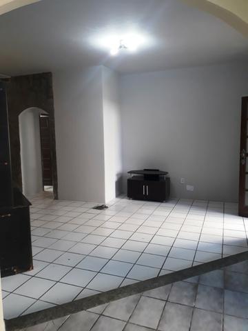 2/4, casa ampla, varanda, garagem, próximo a Praia! Pituaçu! - Foto 6