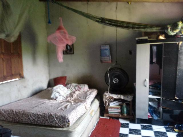 Vendo ou troco essa casa . no bairro Nova vitoria - Foto 4