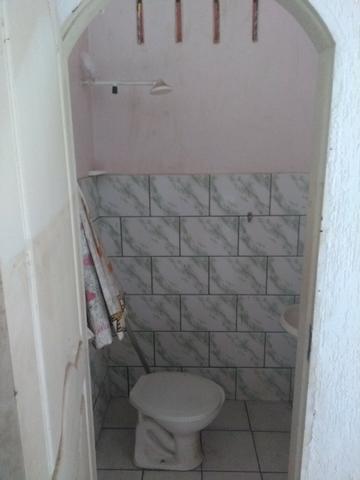Alugo Casa no centro com espaco para comercio - Foto 8