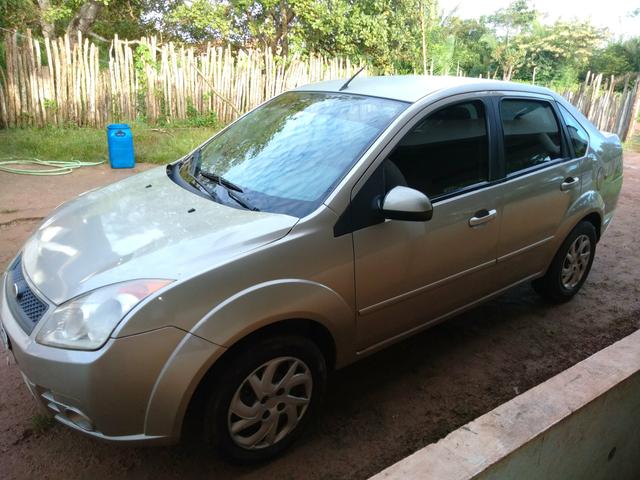 Vendo Fiesta Sedan - Foto 2