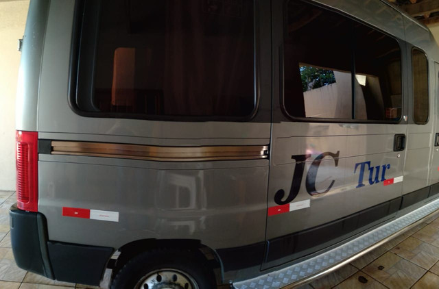 van executiva 8 lugares