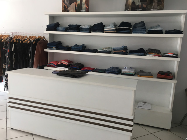 Vende-se Loja de roupas - Foto 2